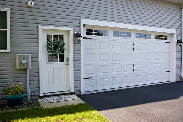 24/7 Emergency Garage Door Panel Replacement experts in Williamsburg County County, SC